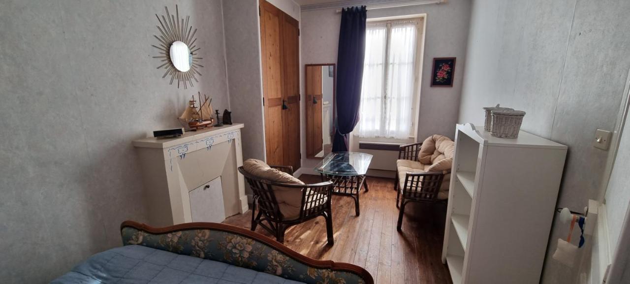Maison De Vacances Bord De Mer Normandie Plage Du Debarquement Proche Caen Bernières-sur-Mer Εξωτερικό φωτογραφία