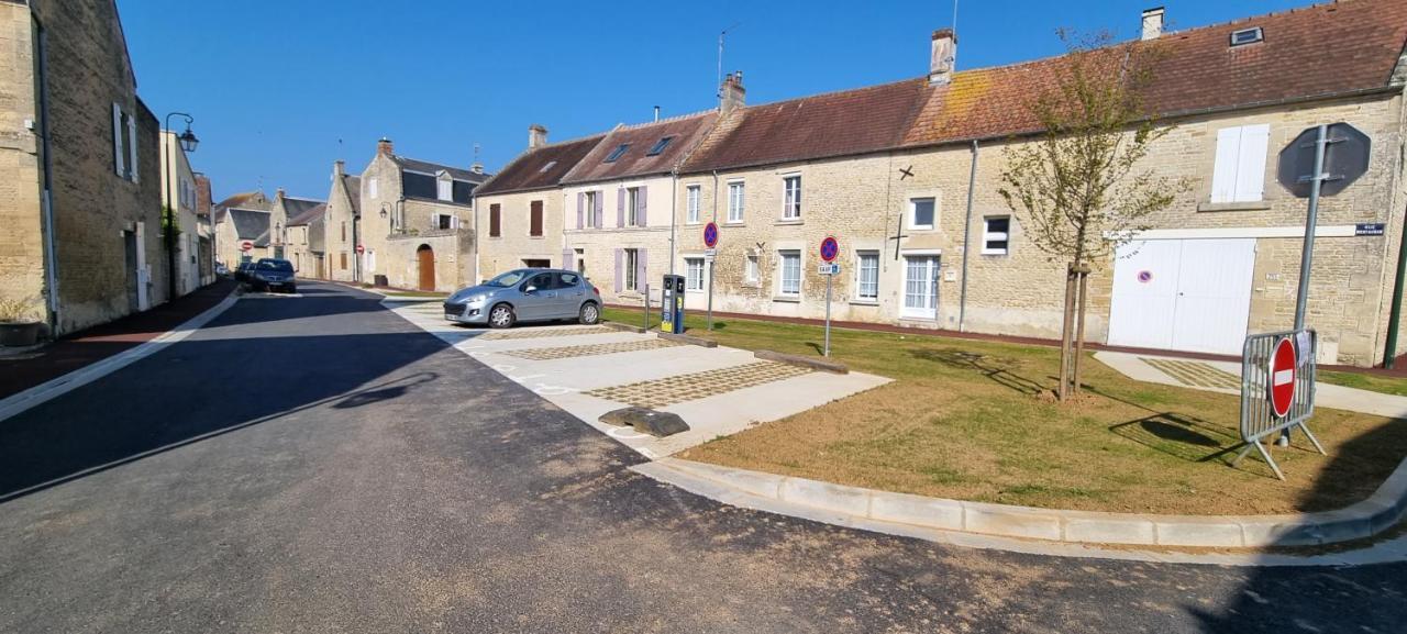 Maison De Vacances Bord De Mer Normandie Plage Du Debarquement Proche Caen Bernières-sur-Mer Εξωτερικό φωτογραφία